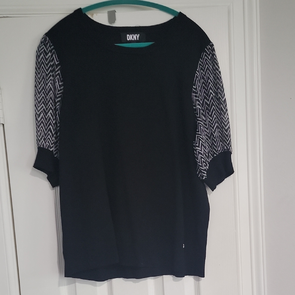 DKNY Black and White Lightweight Sweater with Sheer  Chevron sleeves